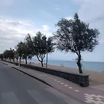 Agnone 30 Meters Away אגנונה באגני